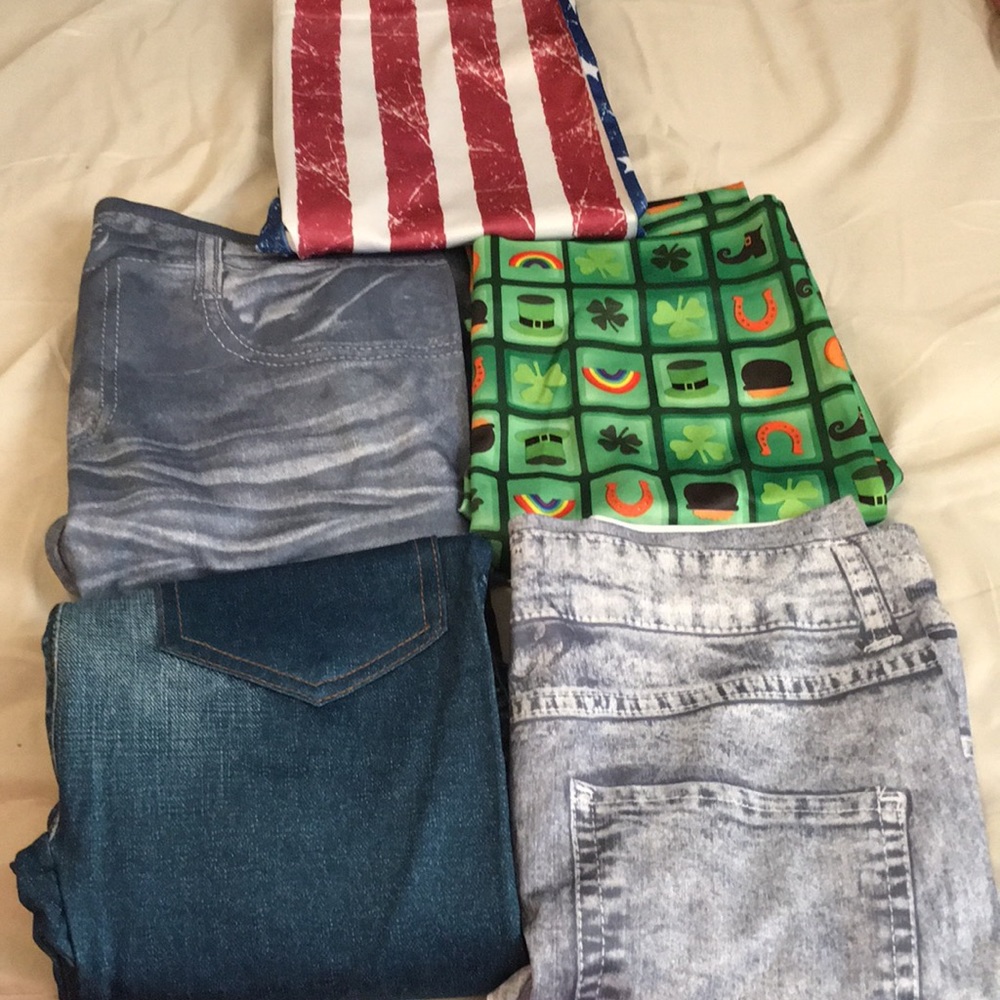 A five pair lot of Leggins
